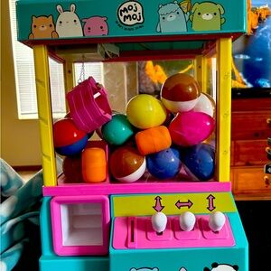 Like new moj moj claw machine.